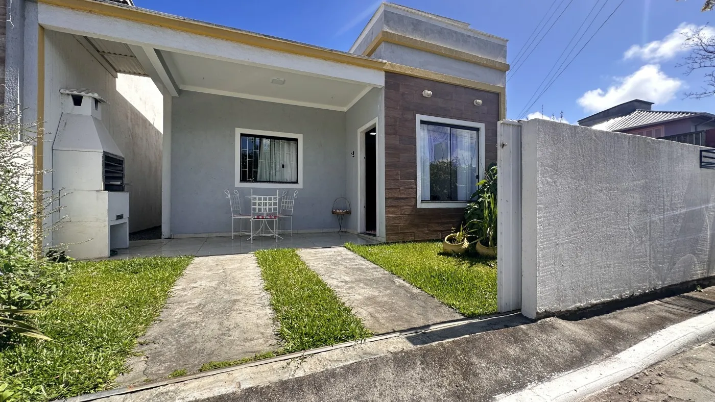 Casa para Venda no bairro São João do Rio Vermelho