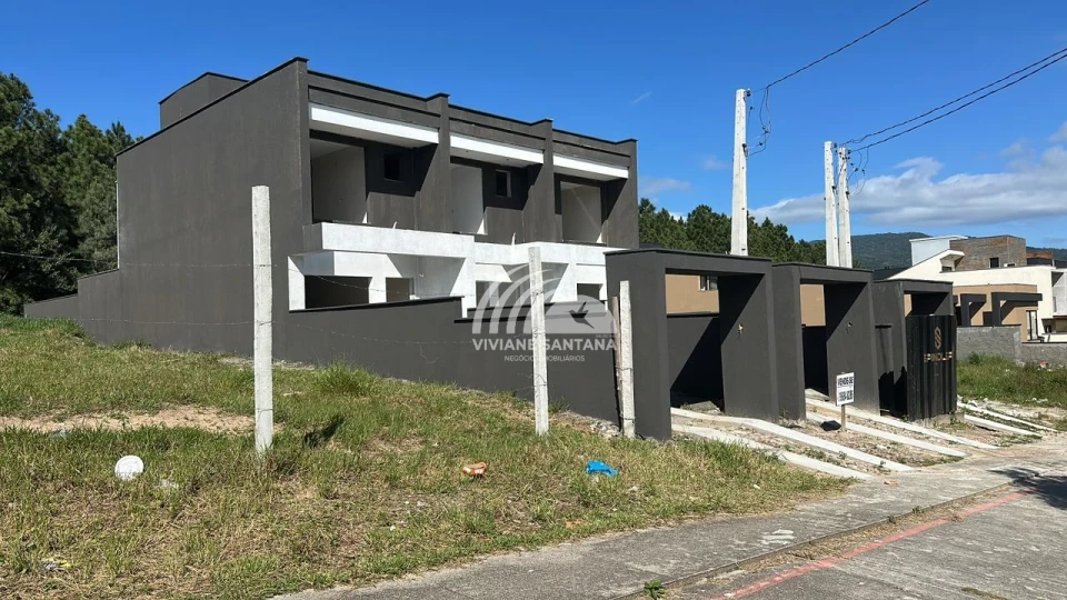 Sobrado à Venda no Rio Vermelho — Oportunidade Única | Última Unidade da Ponta