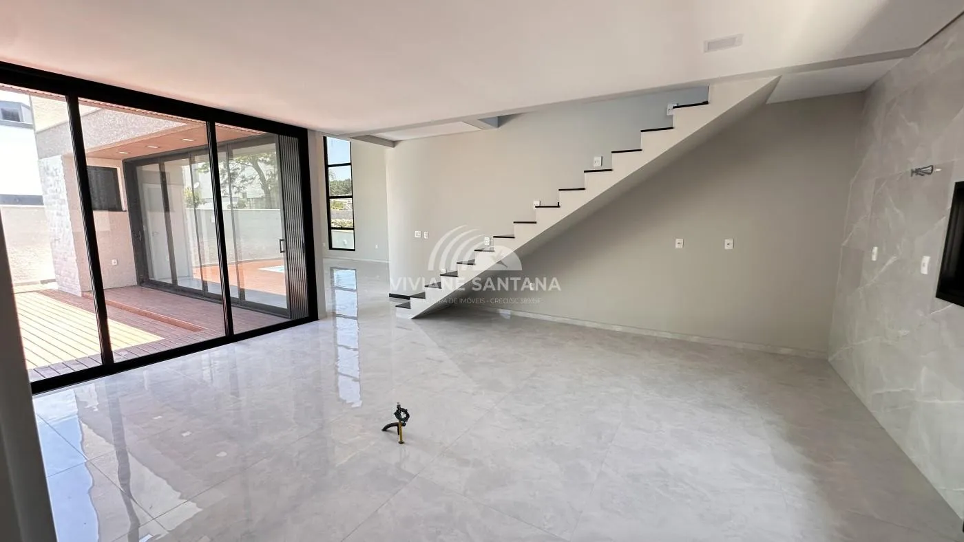 Casa para Venda em Florianópolis / SC no bairro Ingleses do Rio Vermelho