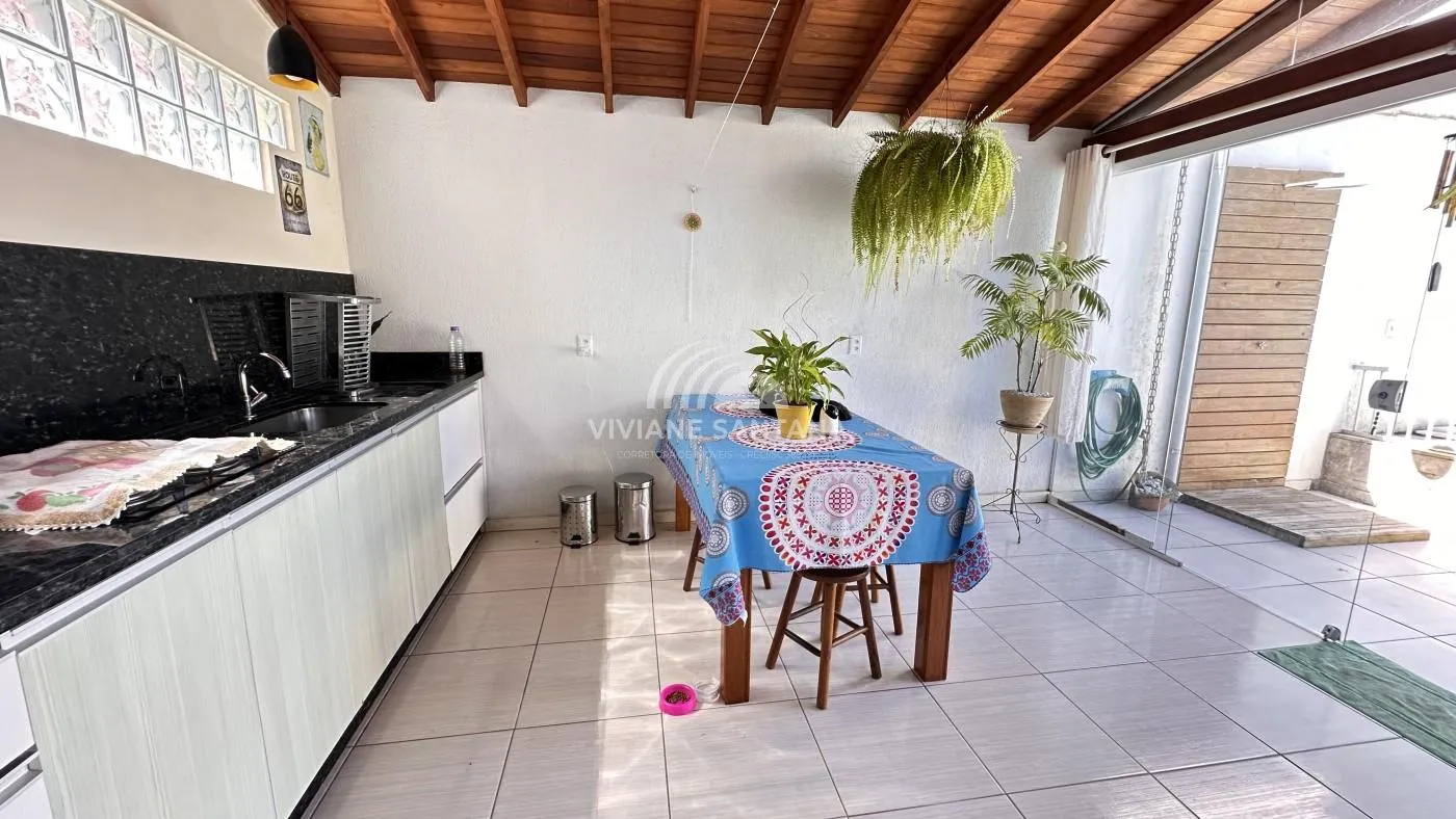 Casa para Venda em Florianópolis / SC no bairro São João do Rio Vermelho