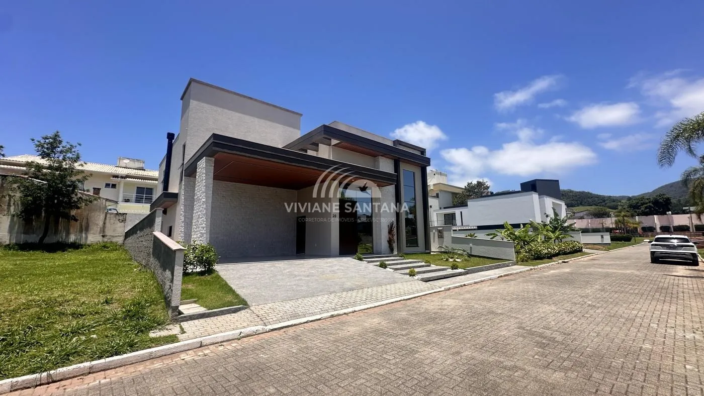 Casa para Venda em Florianópolis / SC no bairro Ingleses do Rio Vermelho