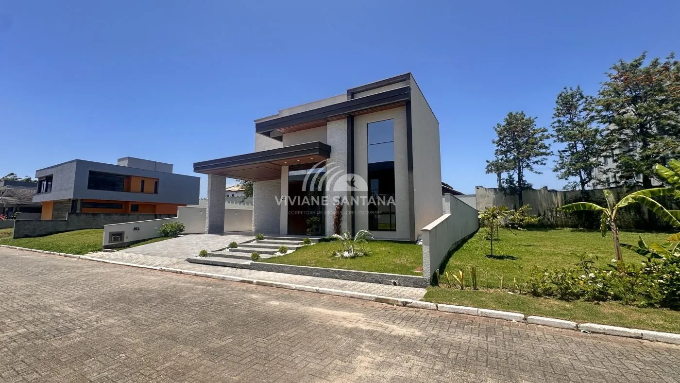 Casa para Venda em Florianópolis / SC no bairro Ingleses do Rio Vermelho