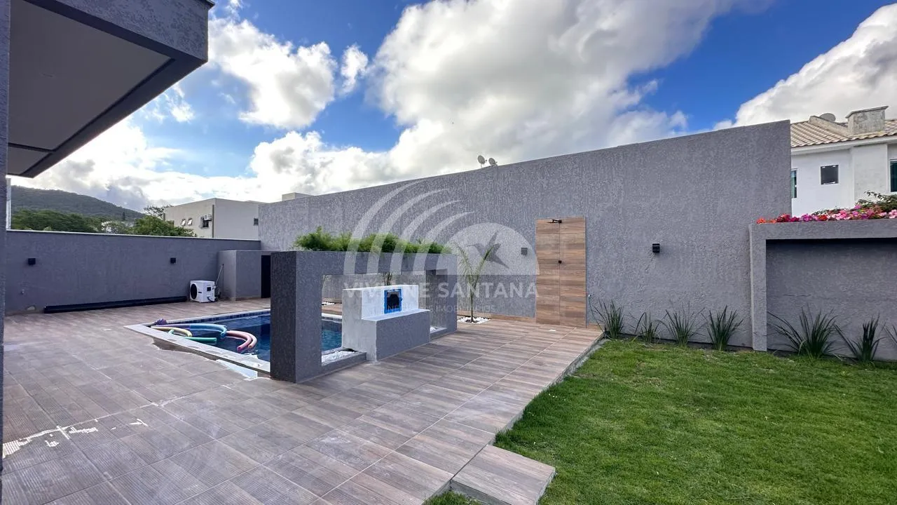 Casa para Venda em Florianópolis / SC no bairro Ingleses do Rio Vermelho