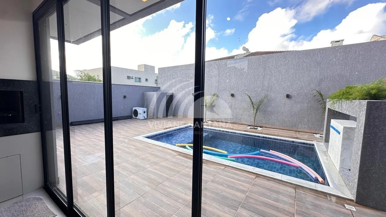 Casa para Venda em Florianópolis / SC no bairro Ingleses do Rio Vermelho