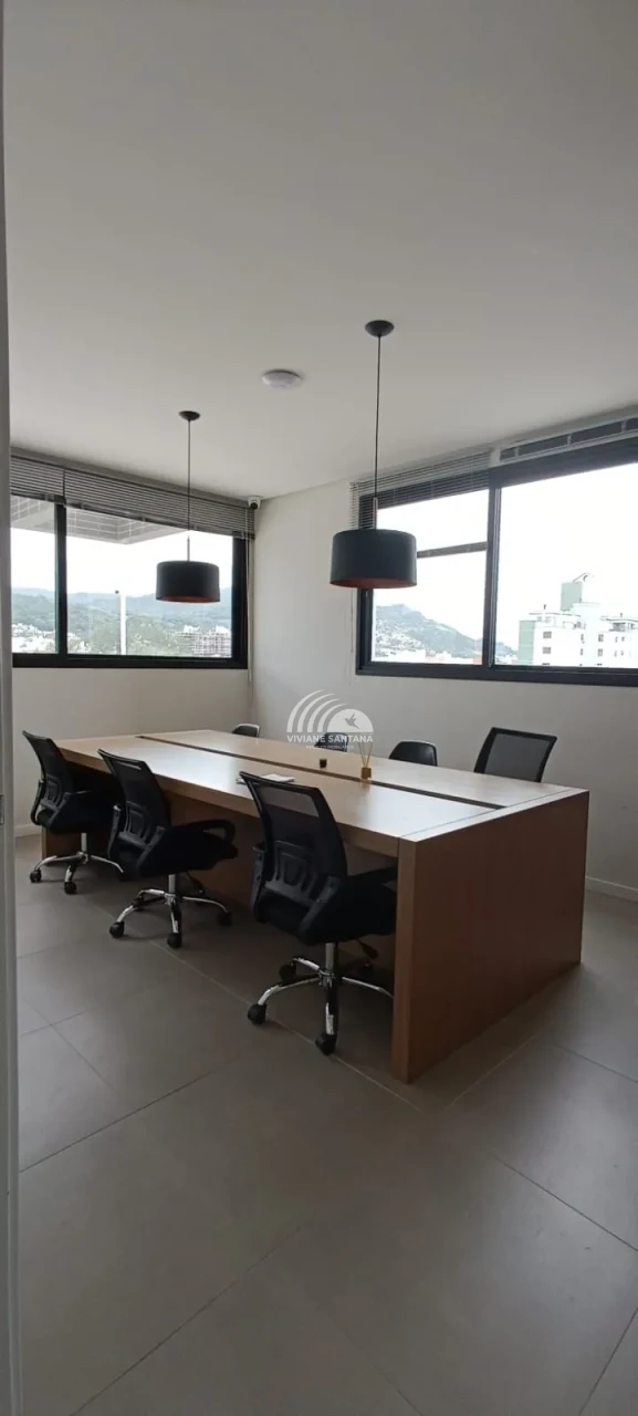 Imagens do imóveis Ótimo Apartamento Semimobiliado Financiável na Trindade, Florianópolis!