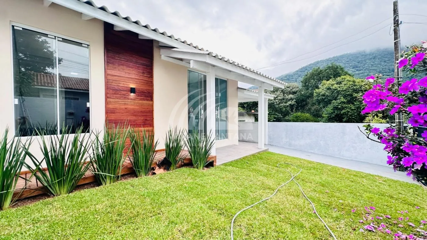 Casa para Venda em Florianópolis / SC no bairro São João do Rio Vermelho