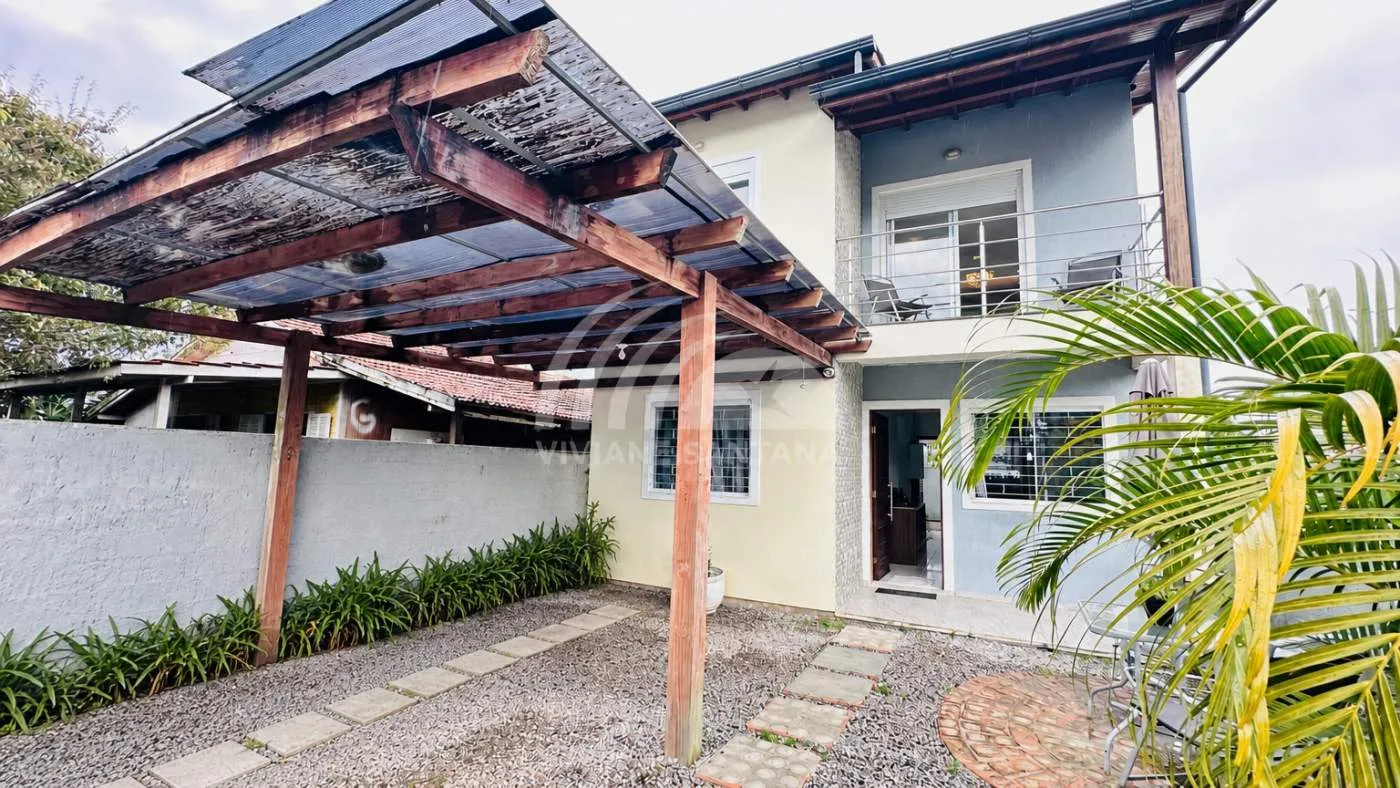 Casa para Venda em Florianópolis / SC no bairro São João do Rio Vermelho