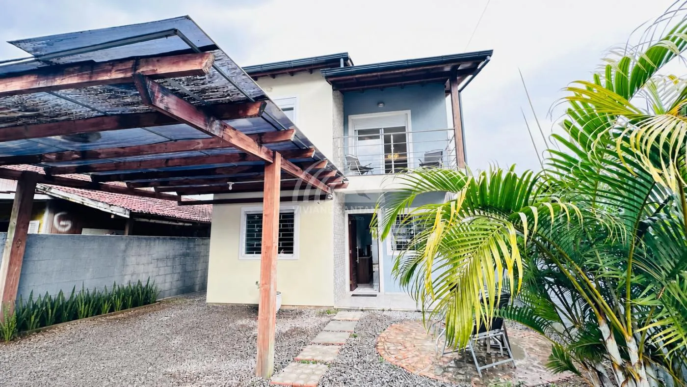 Casa para Venda em Florianópolis / SC no bairro São João do Rio Vermelho