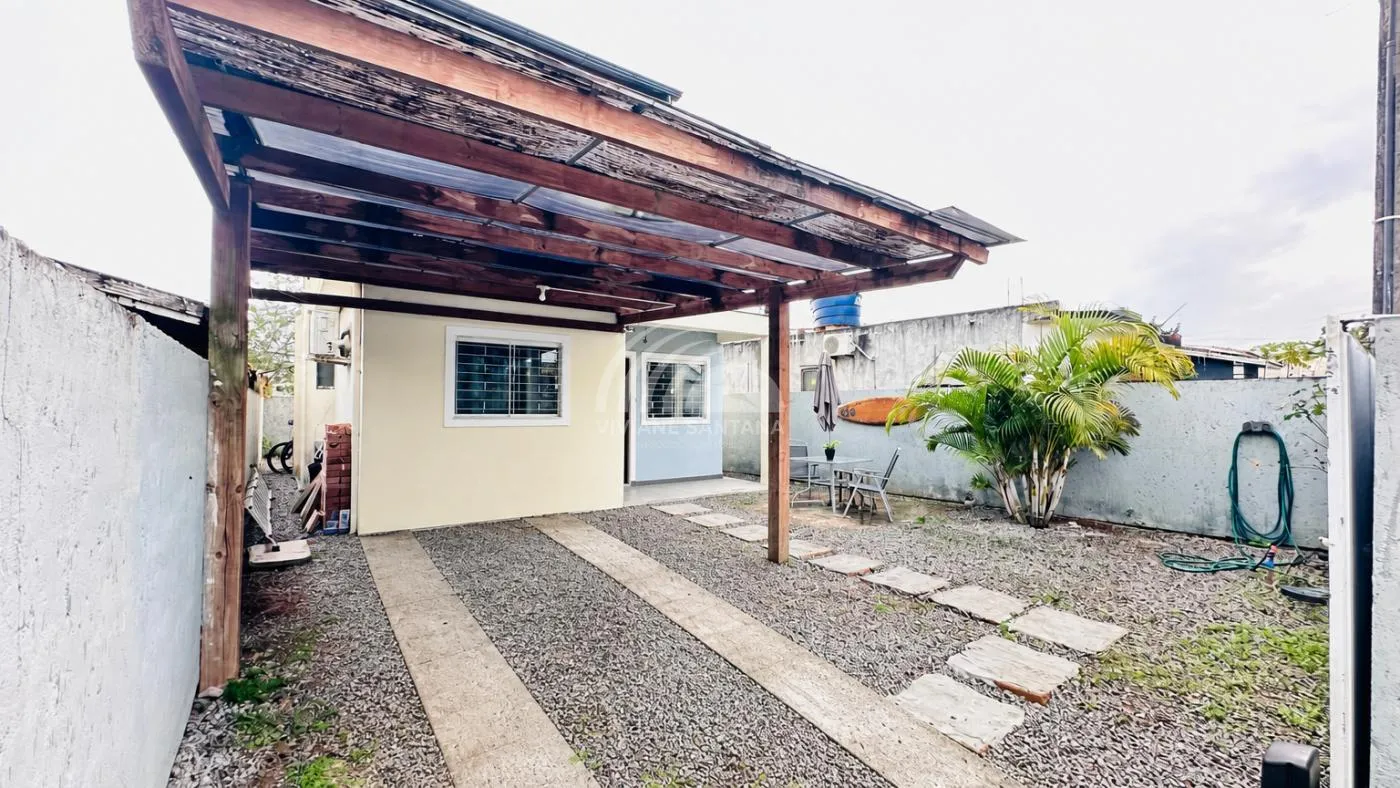 Casa para Venda em Florianópolis / SC no bairro São João do Rio Vermelho