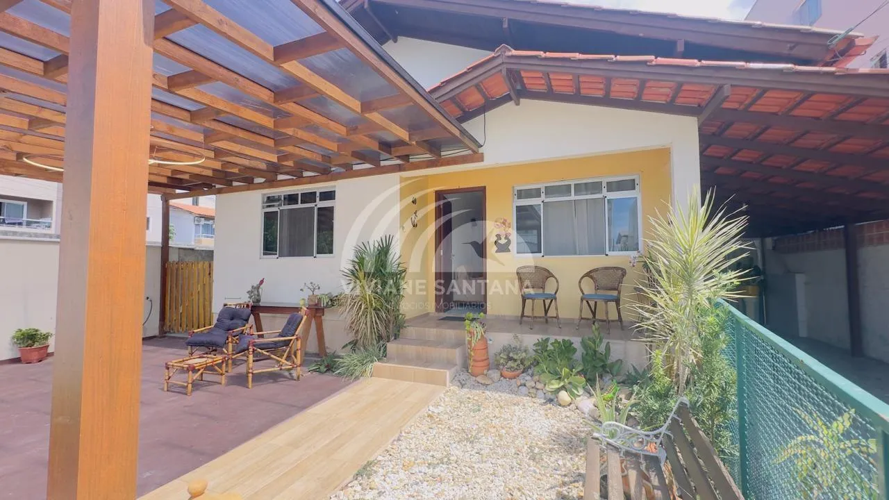 Casa para Venda em Florianópolis / SC no bairro Ingleses do Rio Vermelho