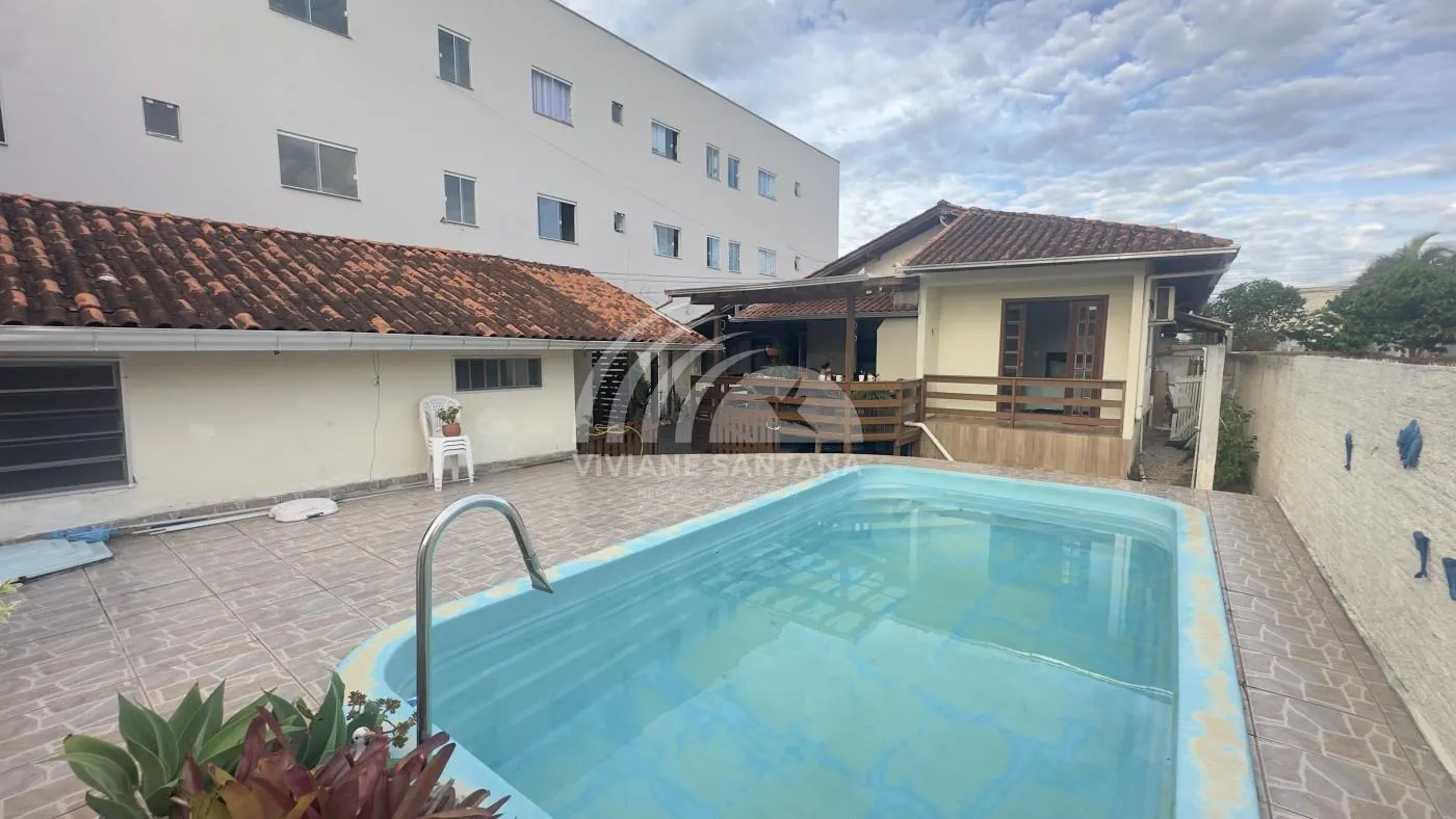 Casa para Venda em Florianópolis / SC no bairro Ingleses do Rio Vermelho