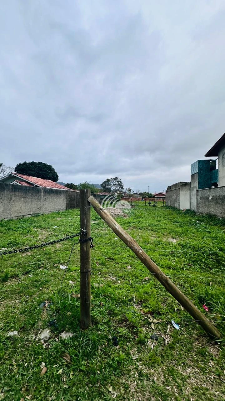 OPORTUNIDADE: Terreno com 375m² à Venda no Bairro Rio Vermelho