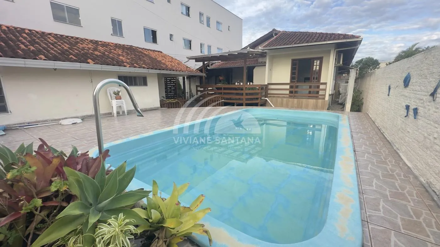 Casa para Venda em Florianópolis / SC no bairro Ingleses do Rio Vermelho
