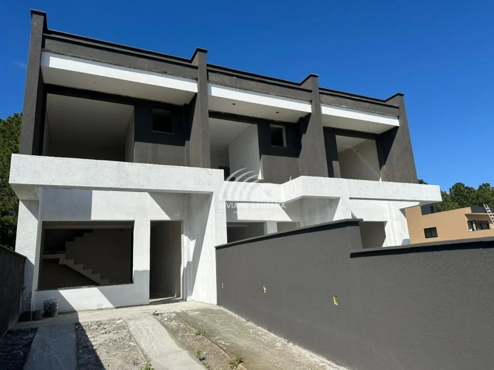 Sobrado à Venda no Rio Vermelho — Oportunidade Única | Última Unidade da Ponta