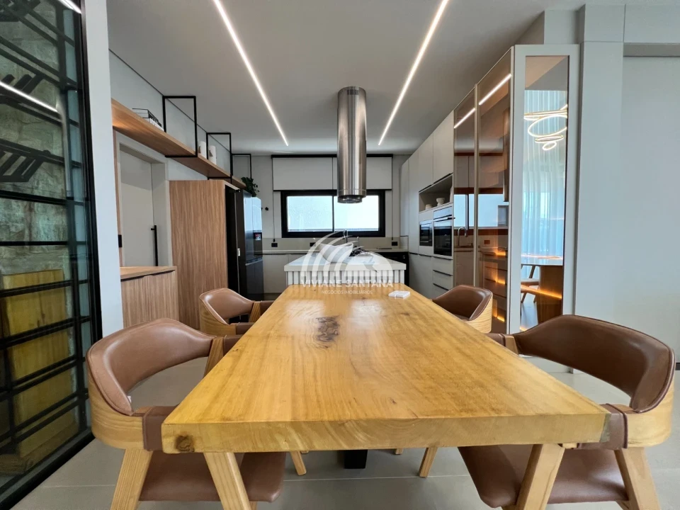 Imagens do imóveis Imóvel de Luxo Mobiliado em Condomínio nos Ingleses, Florianópolis!