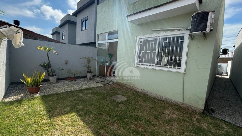 Ótima Casa com Suíte no Rio Vermelho!