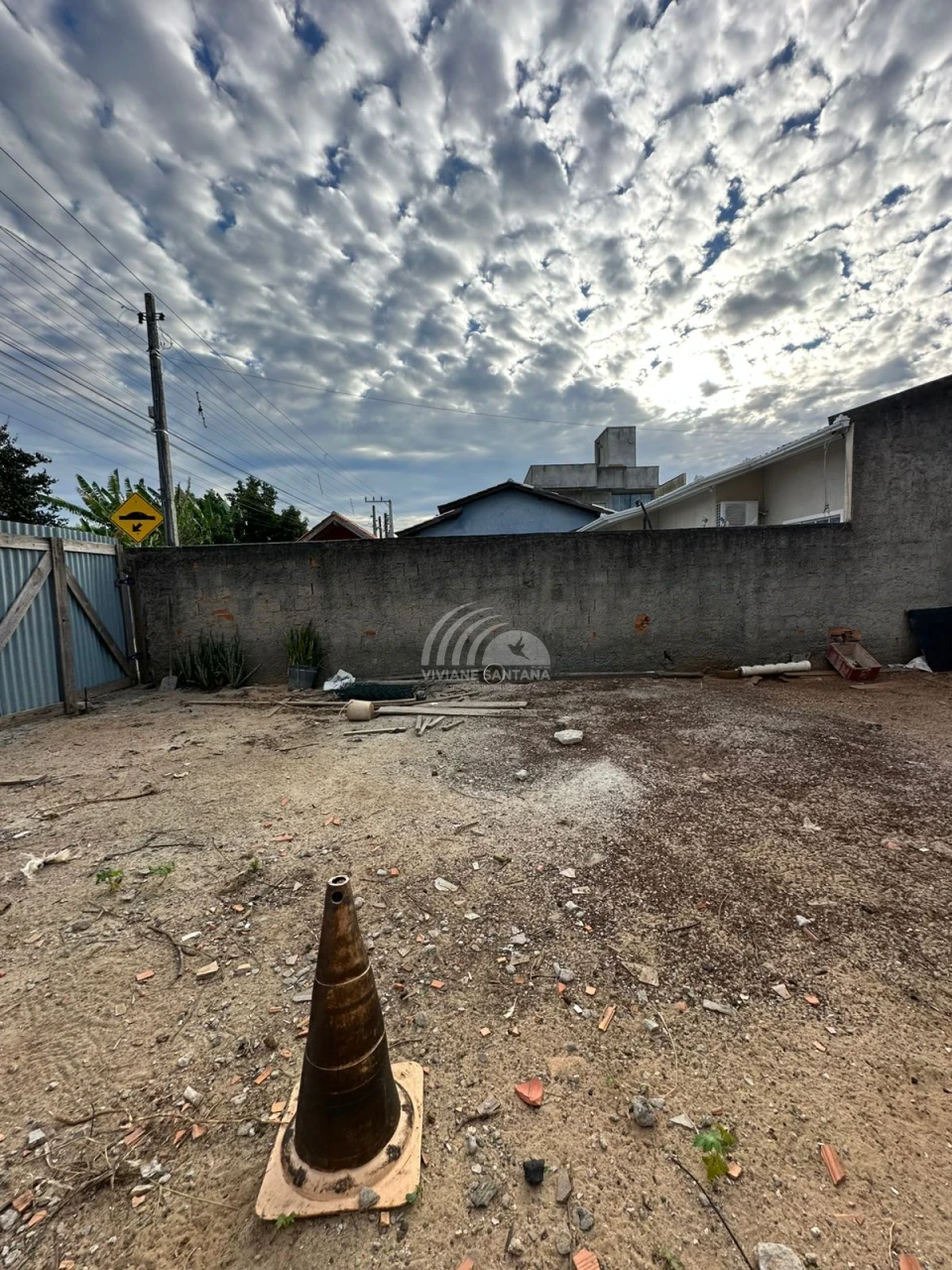OPORTUNIDADE: Terreno com 300m² à Venda no Bairro Rio Vermelho