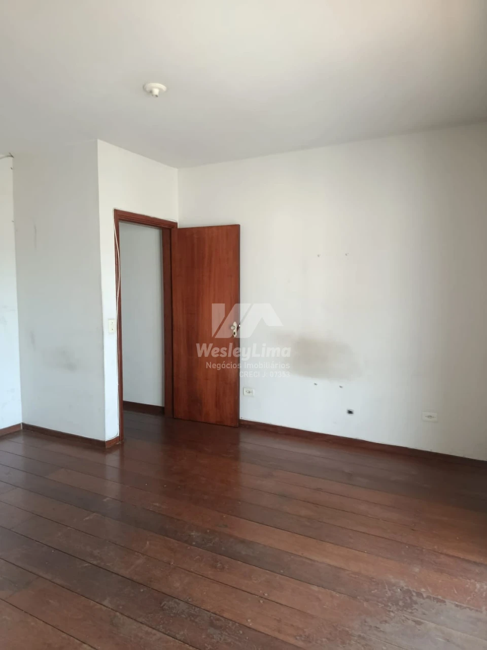 Sala Comercial Á Venda Com Excelente Oportunidade Para Investimento. Jd.Parigot De Souza 3 Londrina