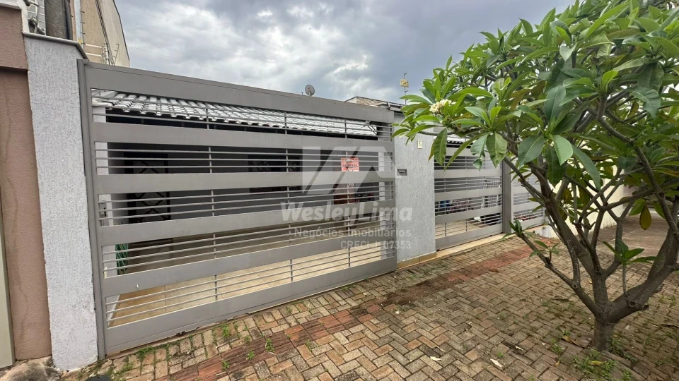 Imagens do imóveis Casa Moderna à Venda no Residencial Michael Licha | 4 Quartos | Suíte | Área de Lazer | R$ 700.000