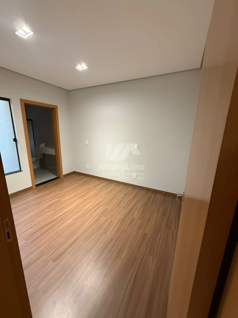 Imagens do imóveis Casa à Venda no Condomínio Heimtal Park em Londrina | 3 Quartos, Suíte e Espaço Gourmet