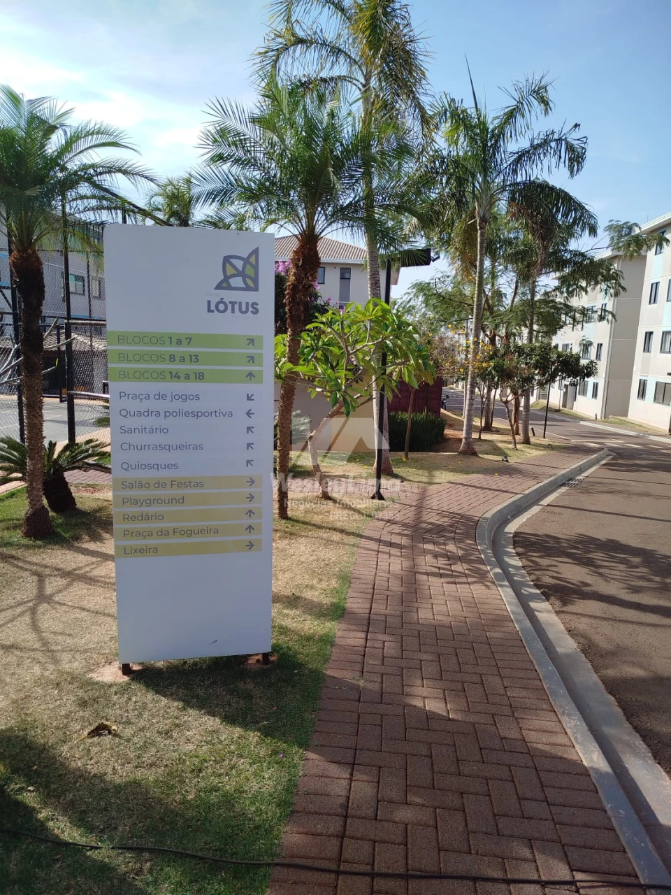 Apartamento Locação e Venda - Flor de Lótus - Zona Norte