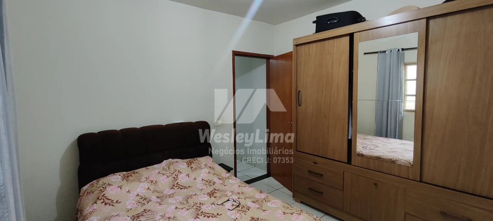 Imagens do imóveis Casa Geminada À Venda Carnascialli Londrina