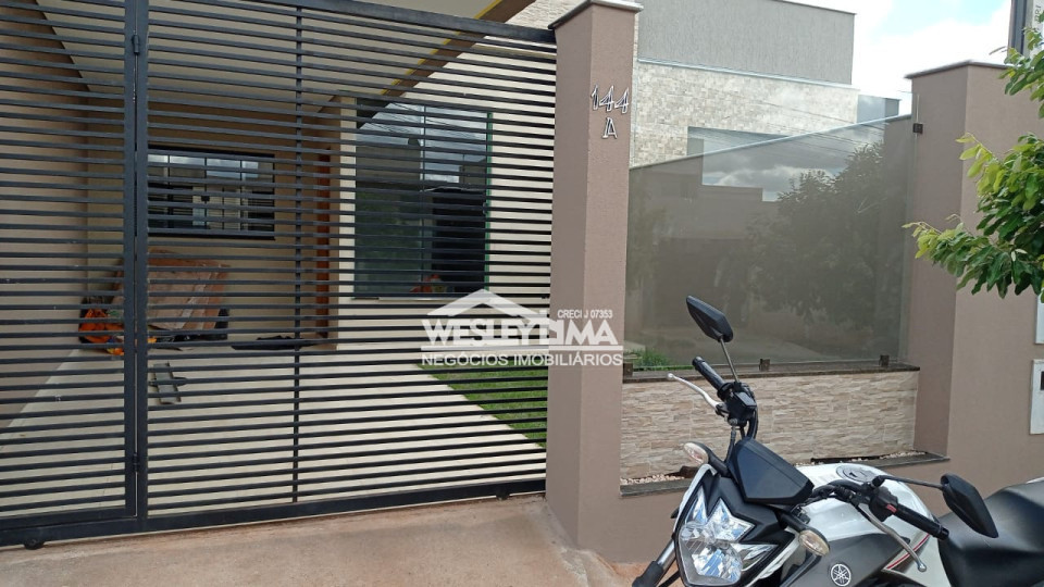 Imagens do imóveis CASA GEMINADA