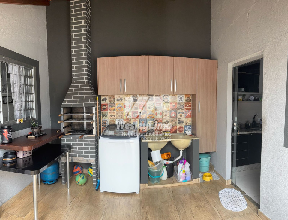 Imagens do imóveis Casa Á Venda Conjunto Habitacional Maria Cecília Serrano De Oliveira Londrina