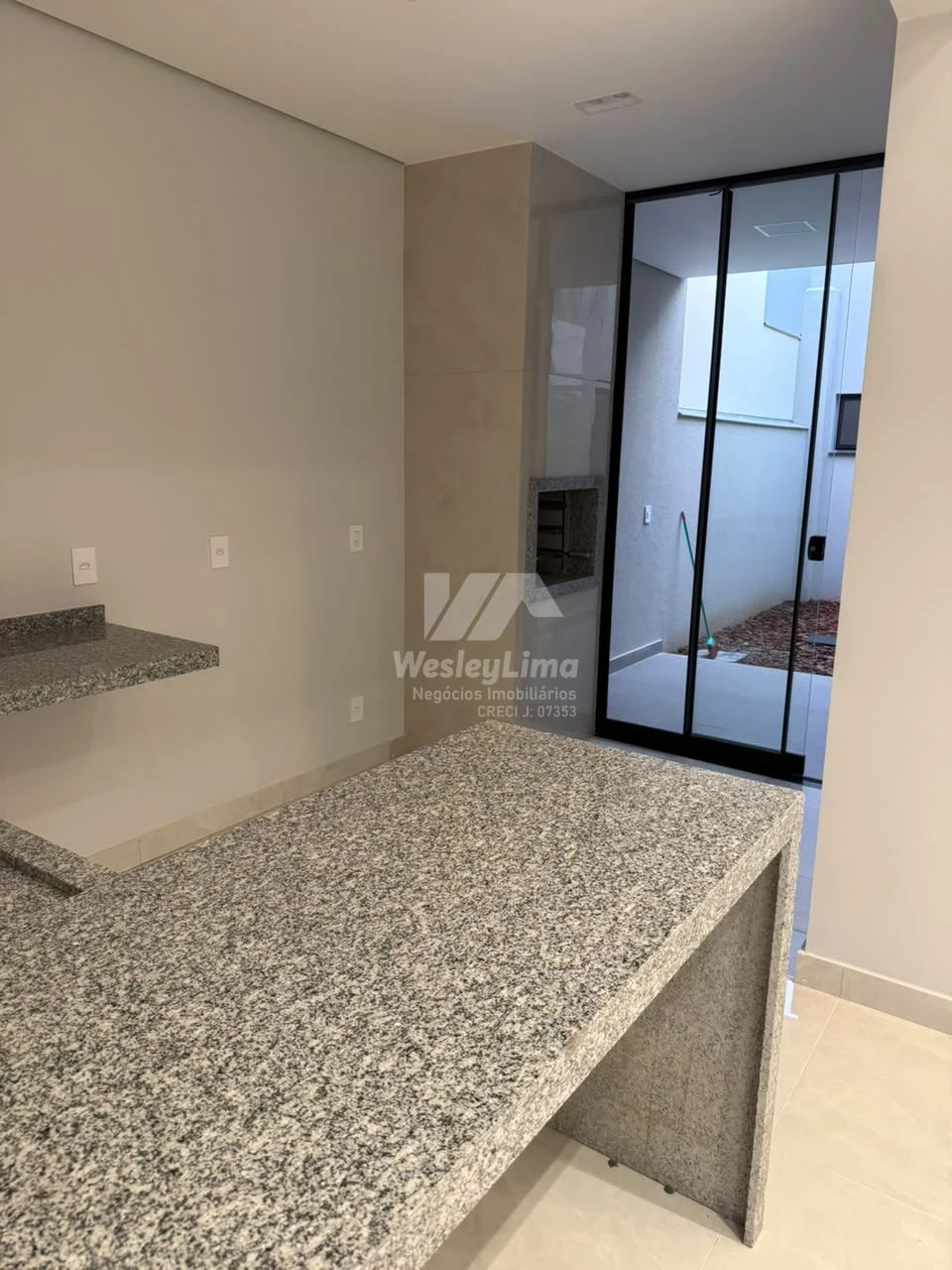 Imagens do imóveis Casa à Venda no Condomínio Heimtal Park em Londrina | 3 Quartos, Suíte e Espaço Gourmet