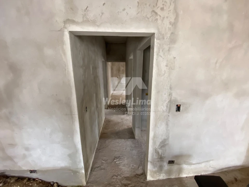 Casa Moderna à Venda no Jardim Itália | 3 Quartos | 250 m² de Terreno | 550mil