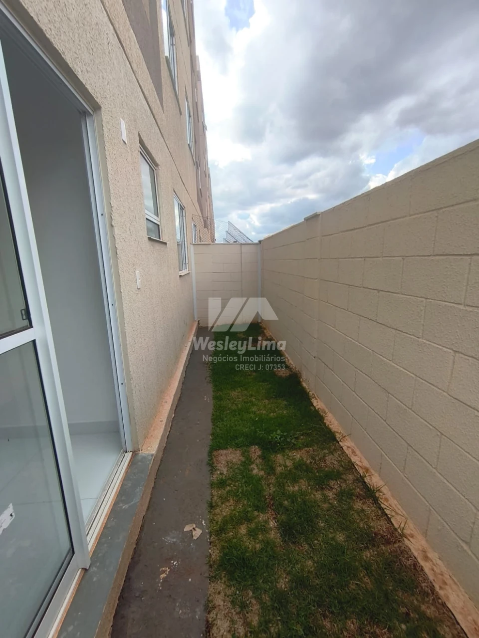 Imagens do imóveis APARTAMENTO PARA LOCAÇÃO - RESIDENCIAL LAKE VAN GOGH - ZONA LESTE