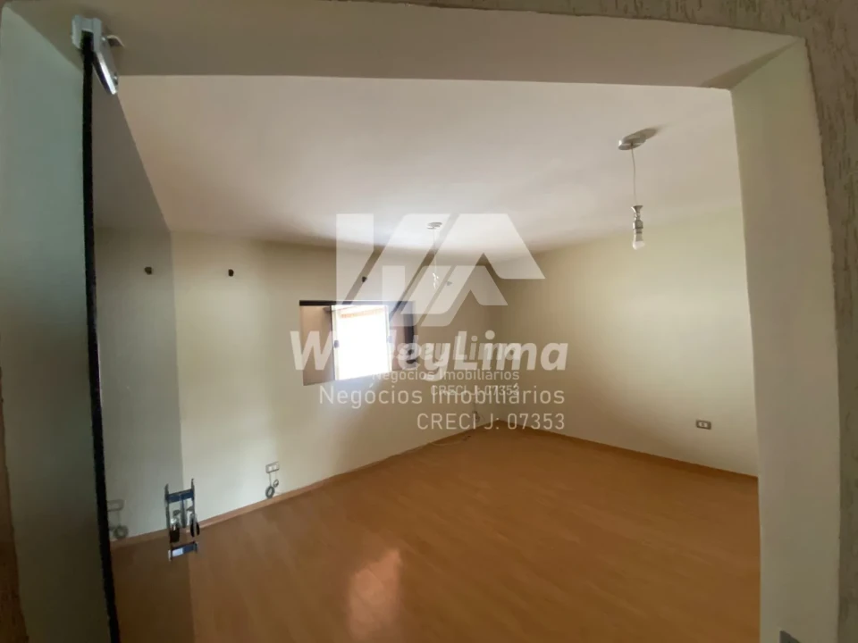 Imagens do imóveis Casa Ampla à Venda no Jardim São Paulo – Zona Norte de Londrina/PR