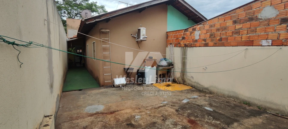 Imagens do imóveis Casa Geminada À Venda Carnascialli Londrina