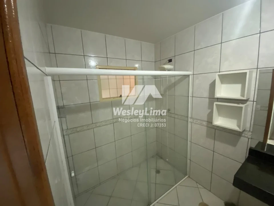 Imagens do imóveis Sobrado para Alugar no Quadra Norte em Londrina | 4 Quartos e Espaço Gourmet