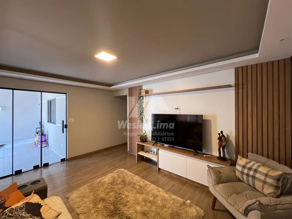 Imagens do imóveis Sobrado À Venda Jardim Planalto Londrina