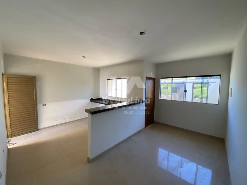 Imagens do imóveis Casa Geminada com Suíte à Venda no Jardim Moema | 2 Quartos | R$ 285.000