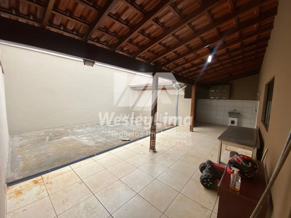 Imagens do imóveis Casa Ampla à Venda no Jardim São Paulo – Zona Norte de Londrina/PR