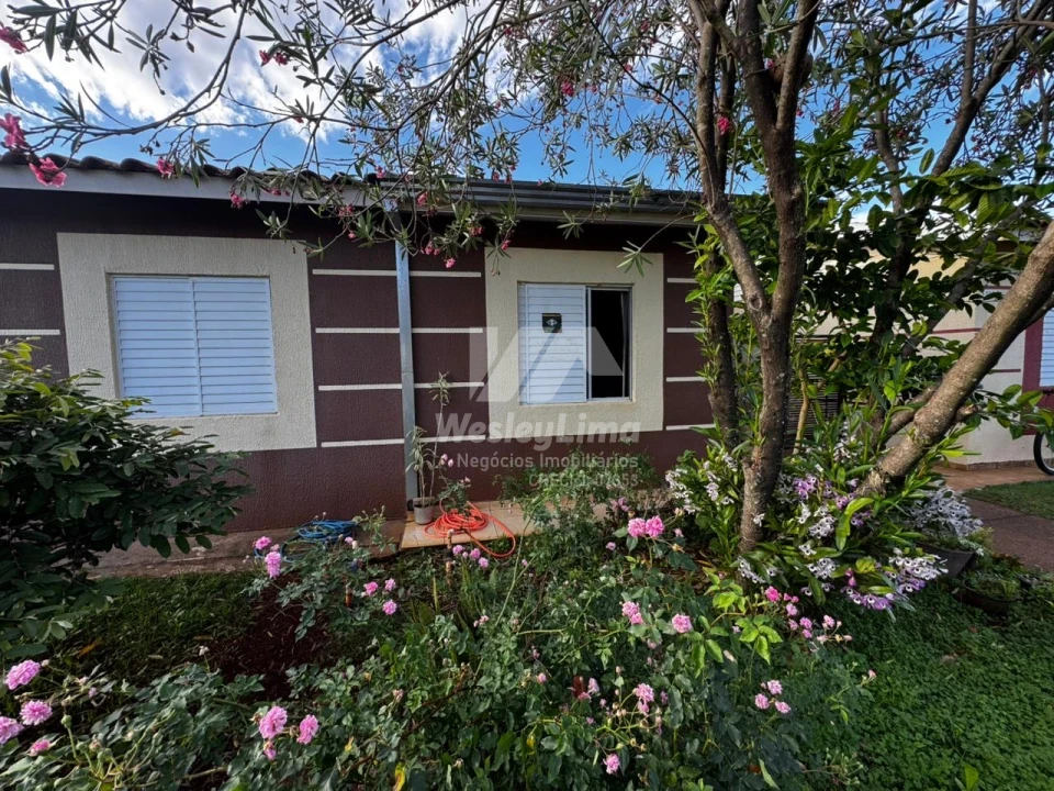 Imagens do imóveis Casa no Residencial Moradas Londrina, Heimtal, com 3 quartos, 74 m² privativos, 180 m² de área total e 1 vaga. Condomínio com portaria 24h e laz