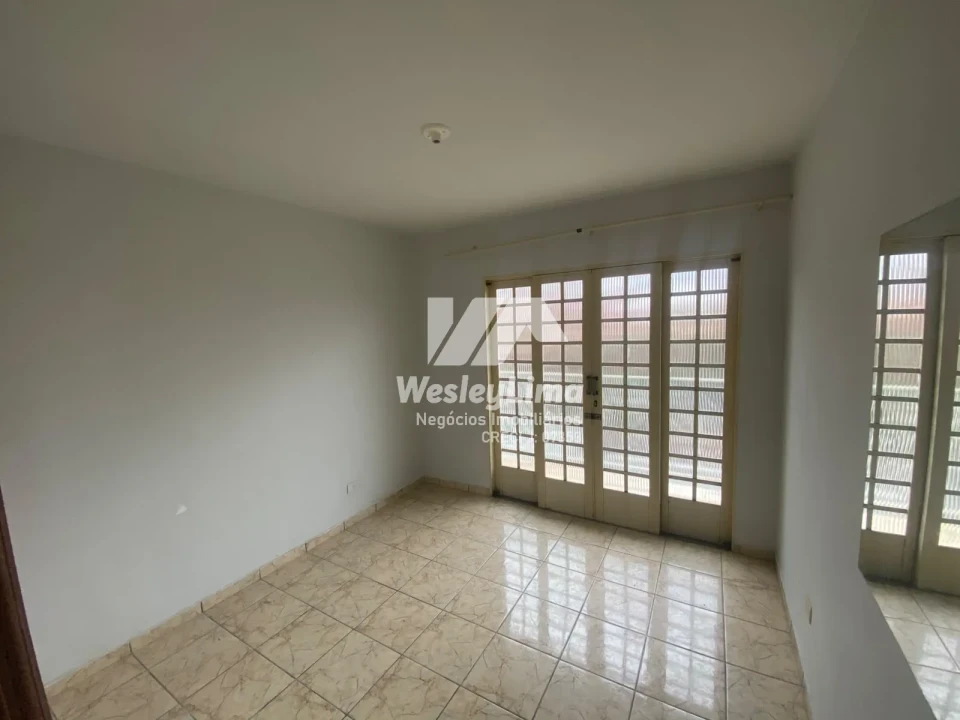 Imagens do imóveis Sobrado para Alugar no Quadra Norte em Londrina | 4 Quartos e Espaço Gourmet