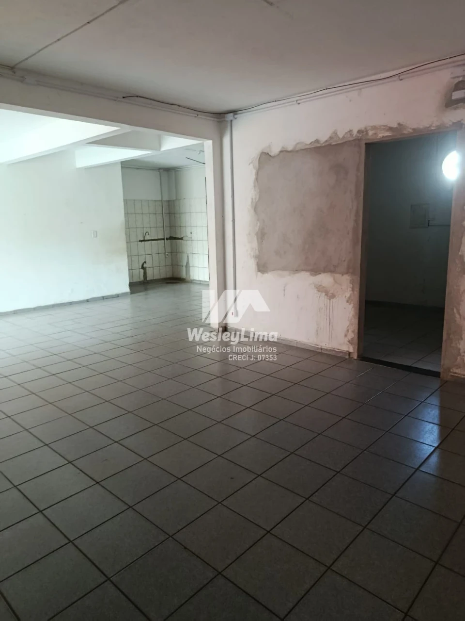 Sala Comercial Á Venda Com Excelente Oportunidade Para Investimento. Jd.Parigot De Souza 3 Londrina