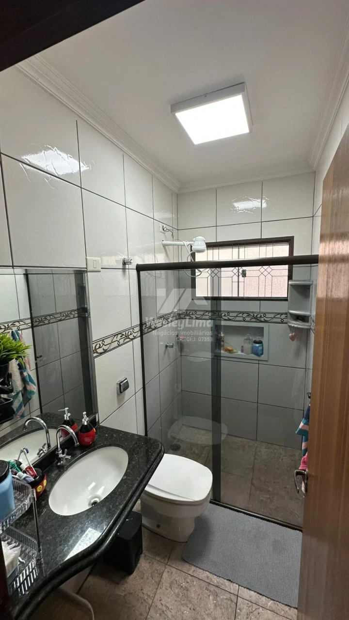 Imagens do imóveis Casa Moderna à Venda no Residencial Michael Licha | 4 Quartos | Suíte | Área de Lazer | R$ 700.000