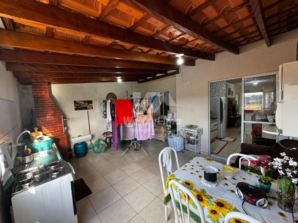 Imagens do imóveis Casa no Residencial Moradas Londrina, Heimtal, com 3 quartos, 74 m² privativos, 180 m² de área total e 1 vaga. Condomínio com portaria 24h e laz