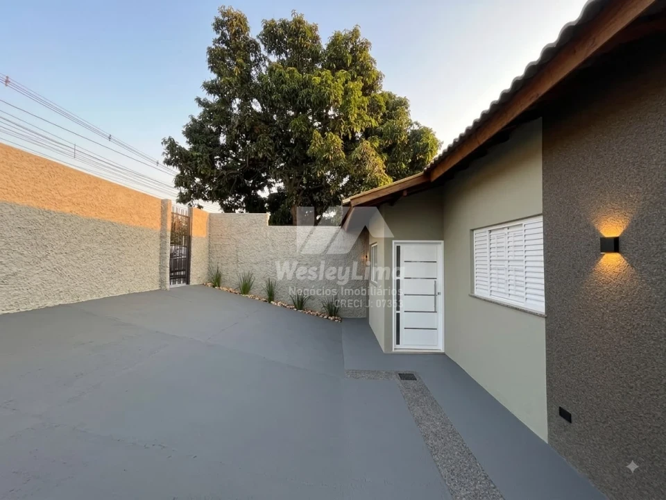 Imagens do imóveis Casa Nova à Venda no Vivi Xavier em Londrina | Sozinha no Quintal – 2 Quartos
