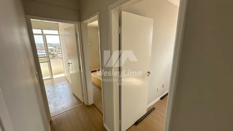 Apartamento para Venda e Locação na Vila Balarotti em Londrina – 3 Quartos, Sacada, 113m² e Garagem