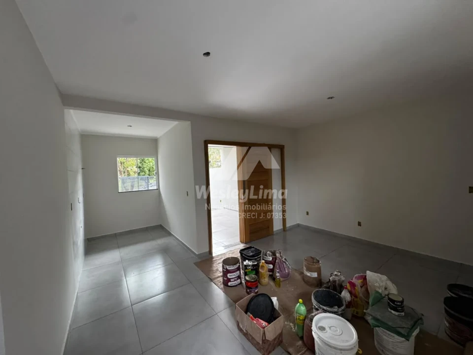 Casa Geminada à Venda no Jardim Paris em Londrina | 3 Quartos com Suíte