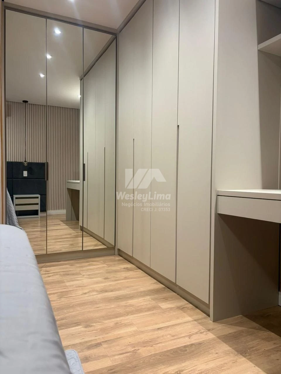 Imagens do imóveis Sobrado à Venda no Condomínio Heimtal Park em Londrina | 3 Quartos e Suíte
