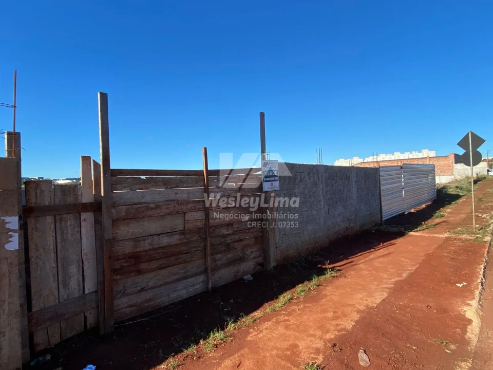 Terreno à Venda no Jardim Tropical – 250 m² – Oportunidade Imperdível!