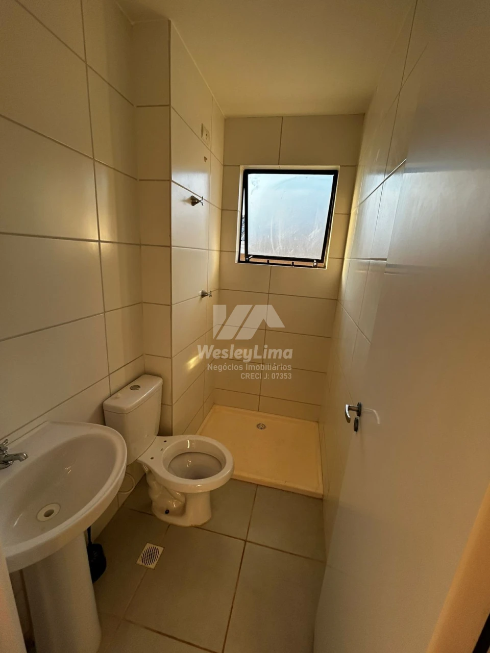 Apartamento Locação e Venda - Flor de Lótus - Zona Norte