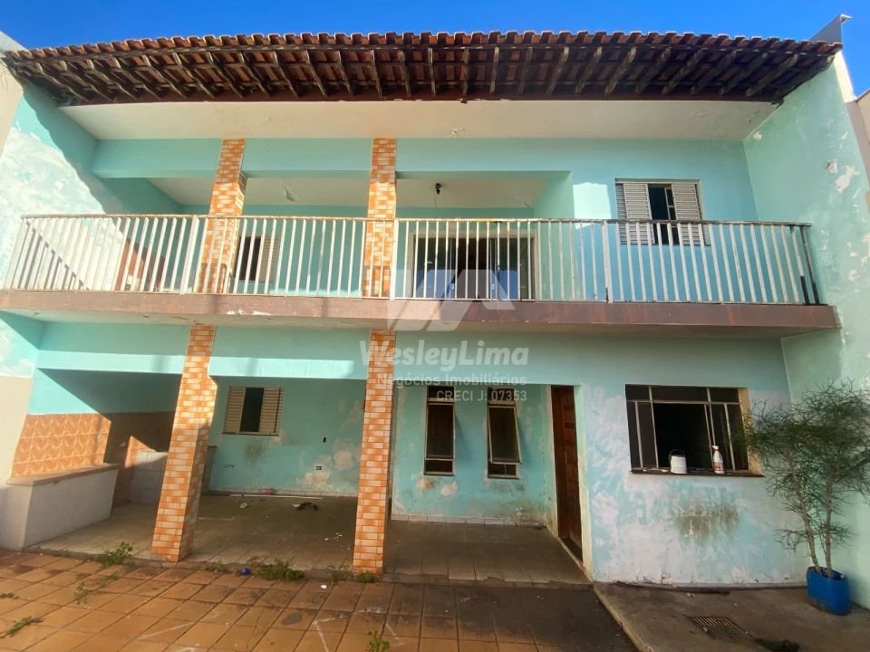 Imagens do imóveis CASA A VENDA !! EXCELENTE OPORTUNIDADE DE VENDA NO JARDIM PLANALTO – LONDRINA/PR
