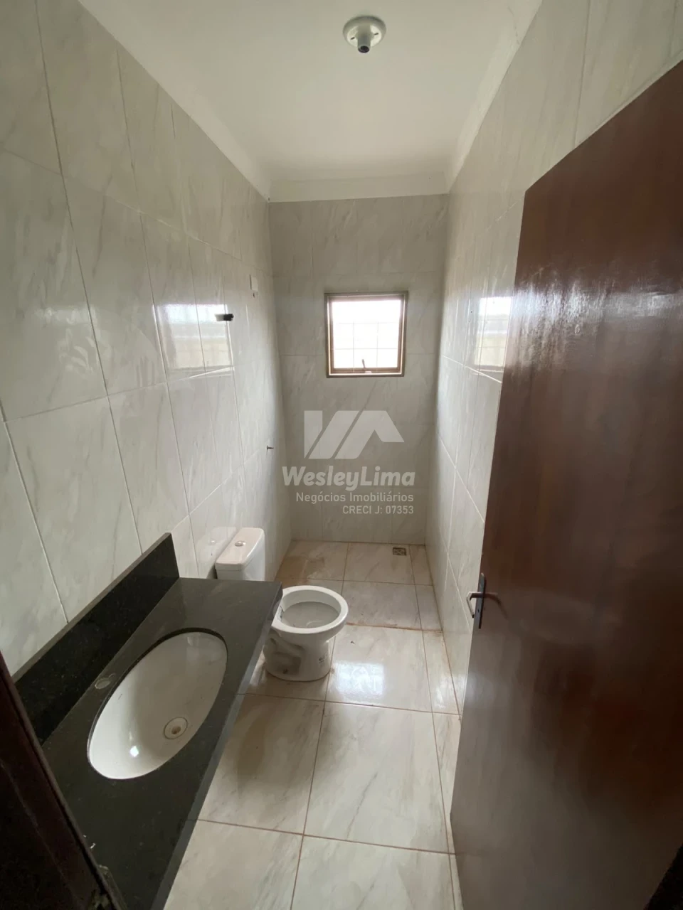 Imagens do imóveis Casa Geminada com Suíte à Venda no Jardim Moema | 2 Quartos | R$ 285.000
